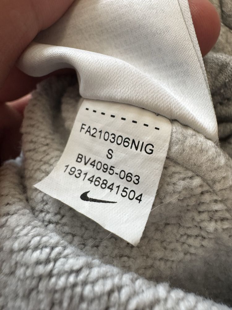 Штани nike club pants
