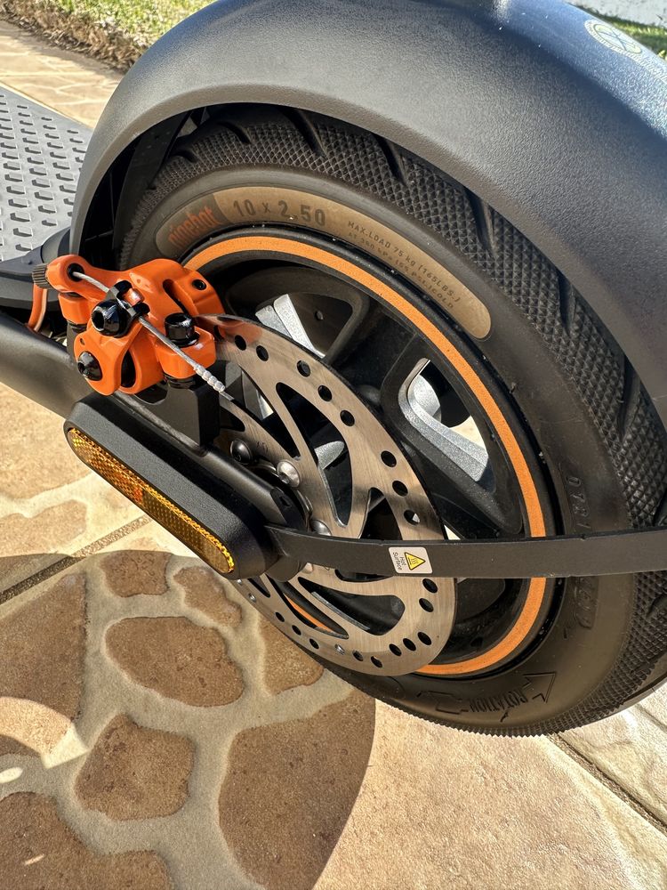 Segway Ninebot Kickscooter F40E