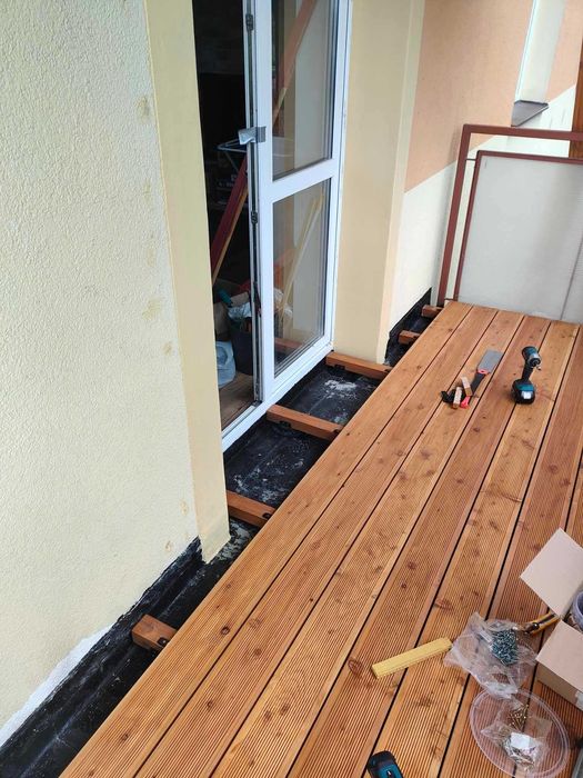 Konstrukcje drewniane tarasy zadaszenia altany pergole wiaty schody