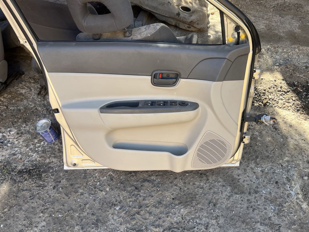 Дверная карта водителя Хюндай акцент hyundai accent 08год