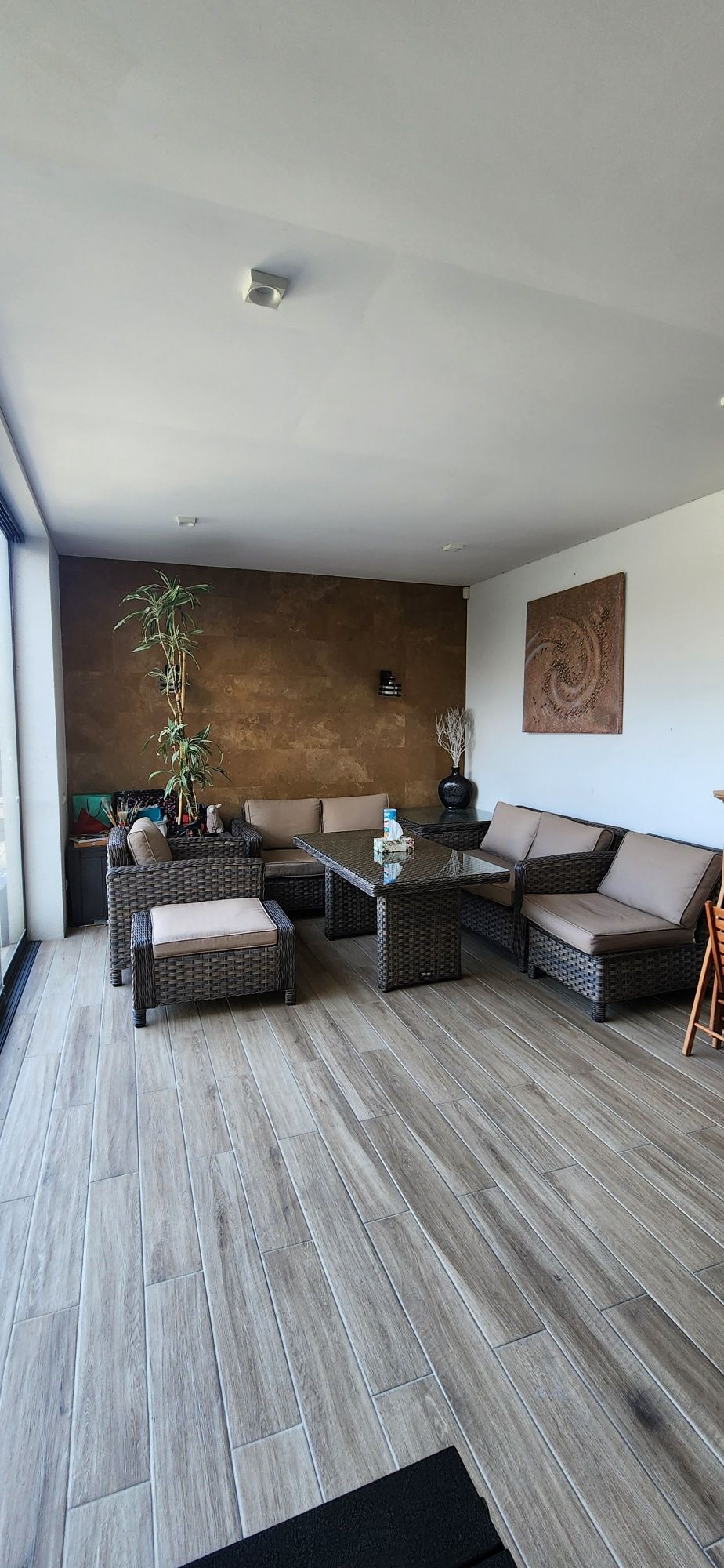 Аренда СОВРЕМЕННОГО ДОМА в Совиньоне, 180м², 4 сот