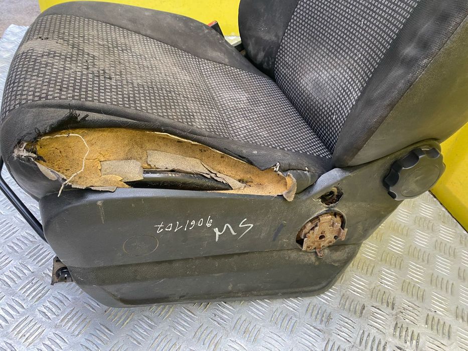 Сидіння Спринтер 906 седушка кресло перед Mercedes Sprinter W906