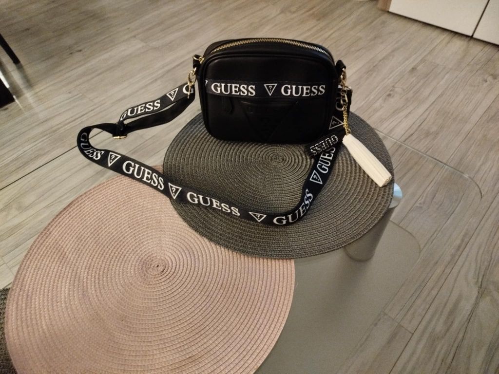 Czarna torebka Guess nowa