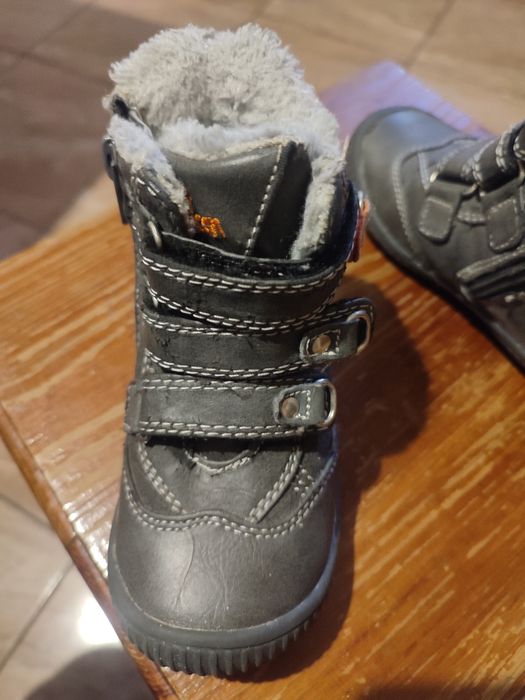 Oddam za darmo buty dziecięce