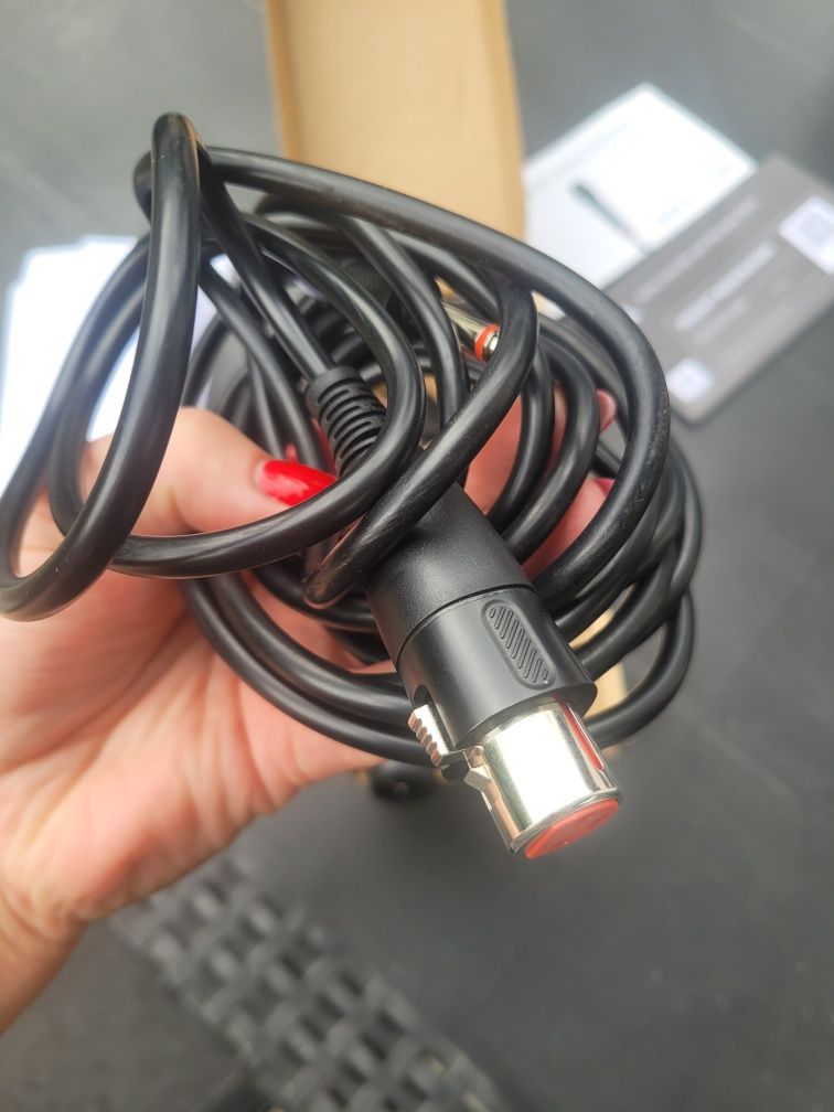 Mikrofon jbl PBM100