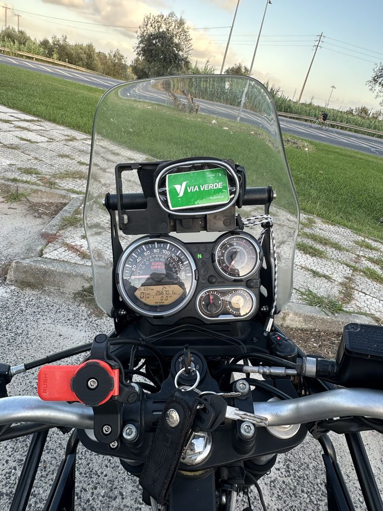 Royal Enfield Himalayan 411