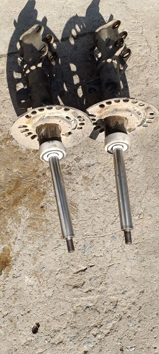 Mercedes-Benz Vito 122 CDI 639.703 передние аммортизаторы