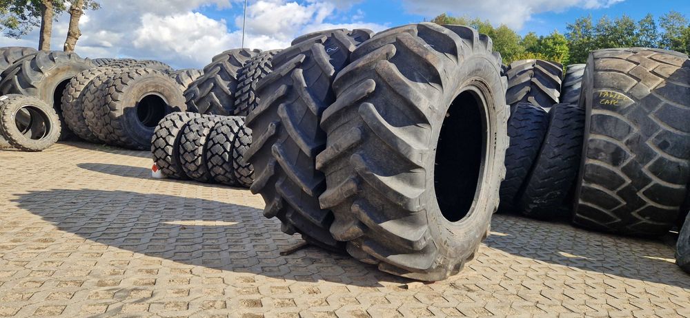 540/65r28 540/65-28 Galaxy Pirelli 80% bieżnik