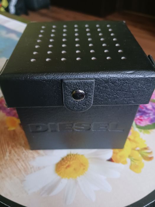 Nowy zegarek marki Diesel