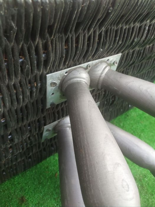 duży wiklinowy Kufer Skrzynia Kosz zamykany malowany na czarno