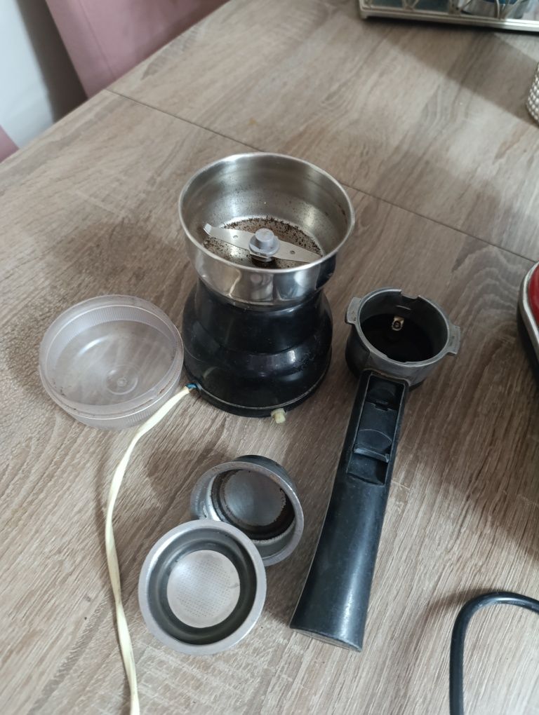 Ekspres do kawy DeLonghi
