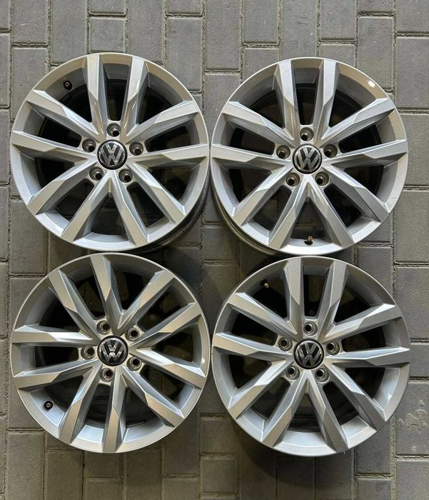 Диски титани легкосплавні 5x112 R16 Volkswagen Original passat b8 CR23
