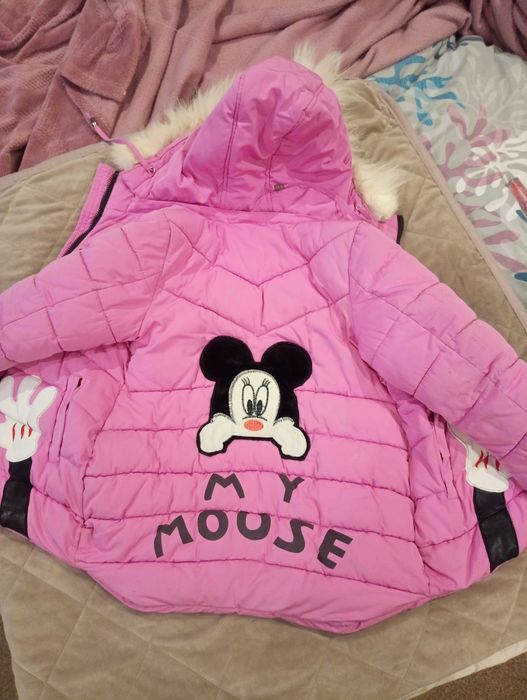 Куртка на дівчинку 110
