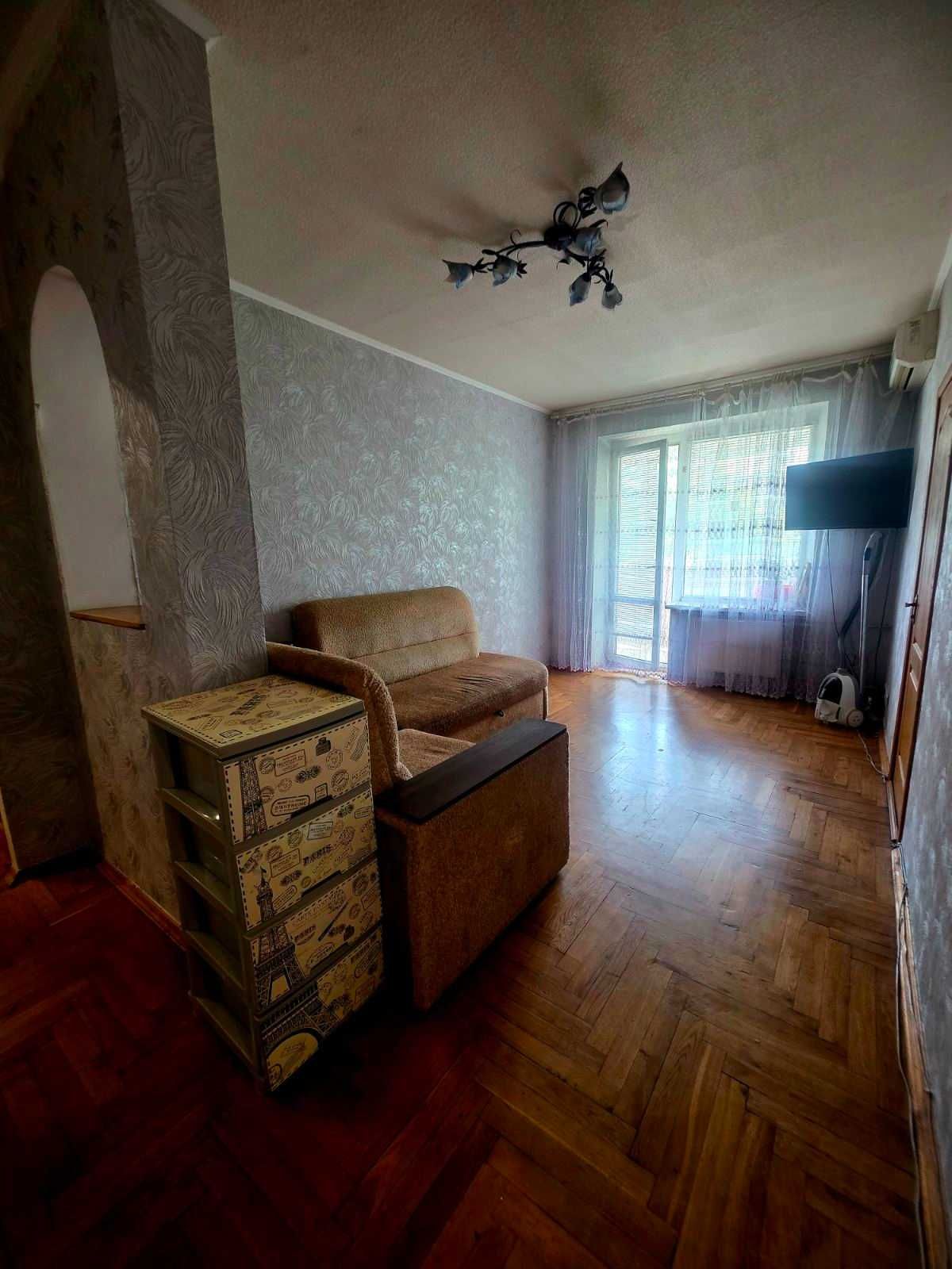 Сдам 2 к.кв. с ремонтом в центре Хтз, пр. Александровский