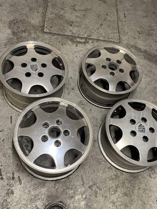 Porsche r16 d90 jantes polidas