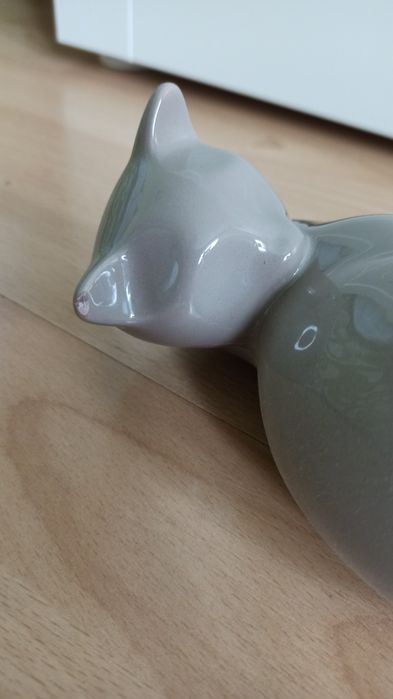 Figurka kotka ceramiczna