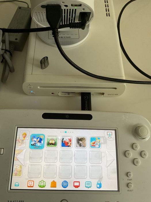 Konsola Nintendo Wii U 128 GB wii U Pad Projektor HD i 20 klasyków