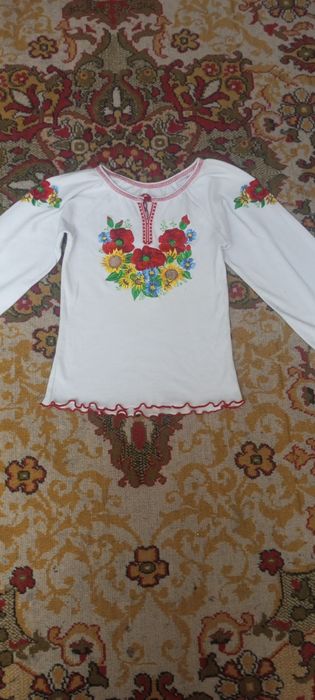 Дитячі речі на дівчинку