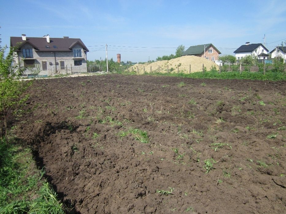 Земельна ділянка під забудову