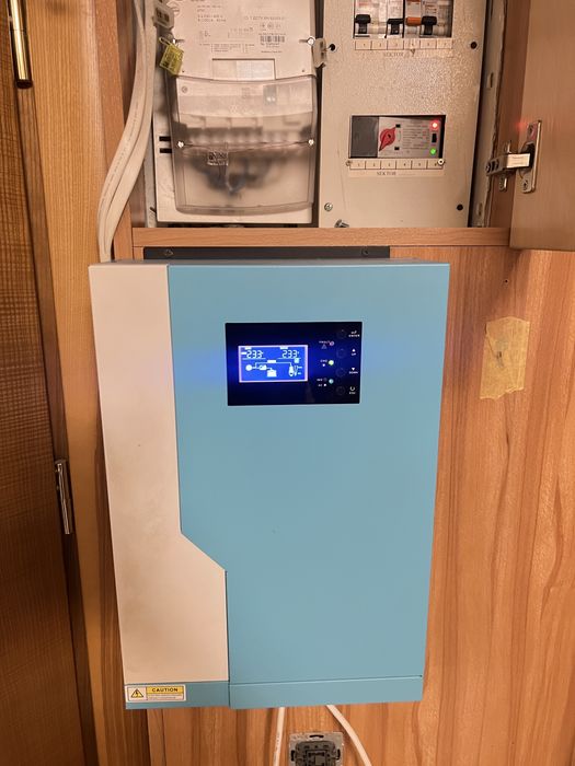 Гібридний інвертор MPS-V-Plus 3.5квт