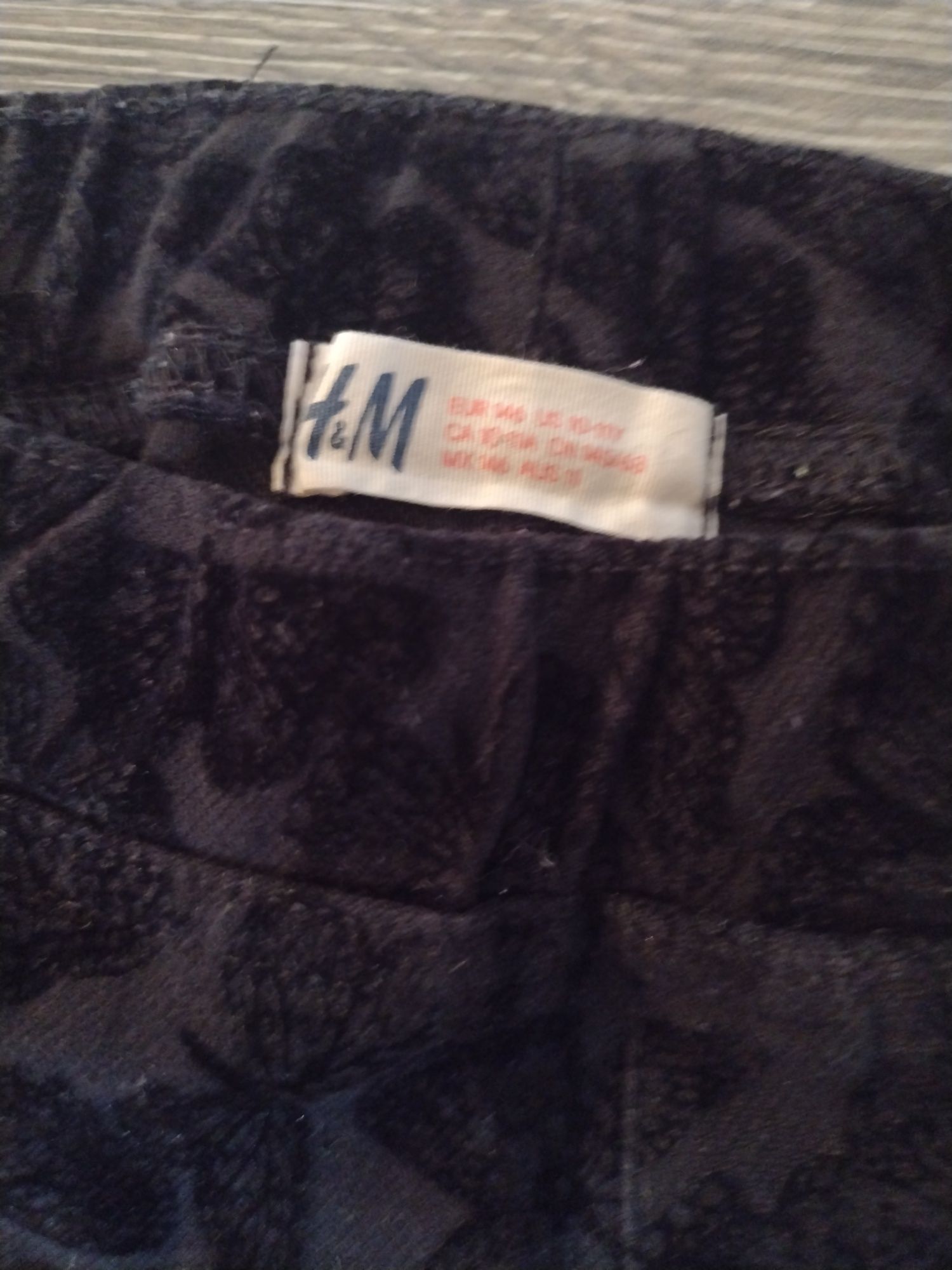 Spodnie H&M i dresy RESERVED na dziewczynkę r. 146