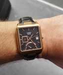 Ładny męski zegarek Casio z serii Beside kostka tank złoty kolor