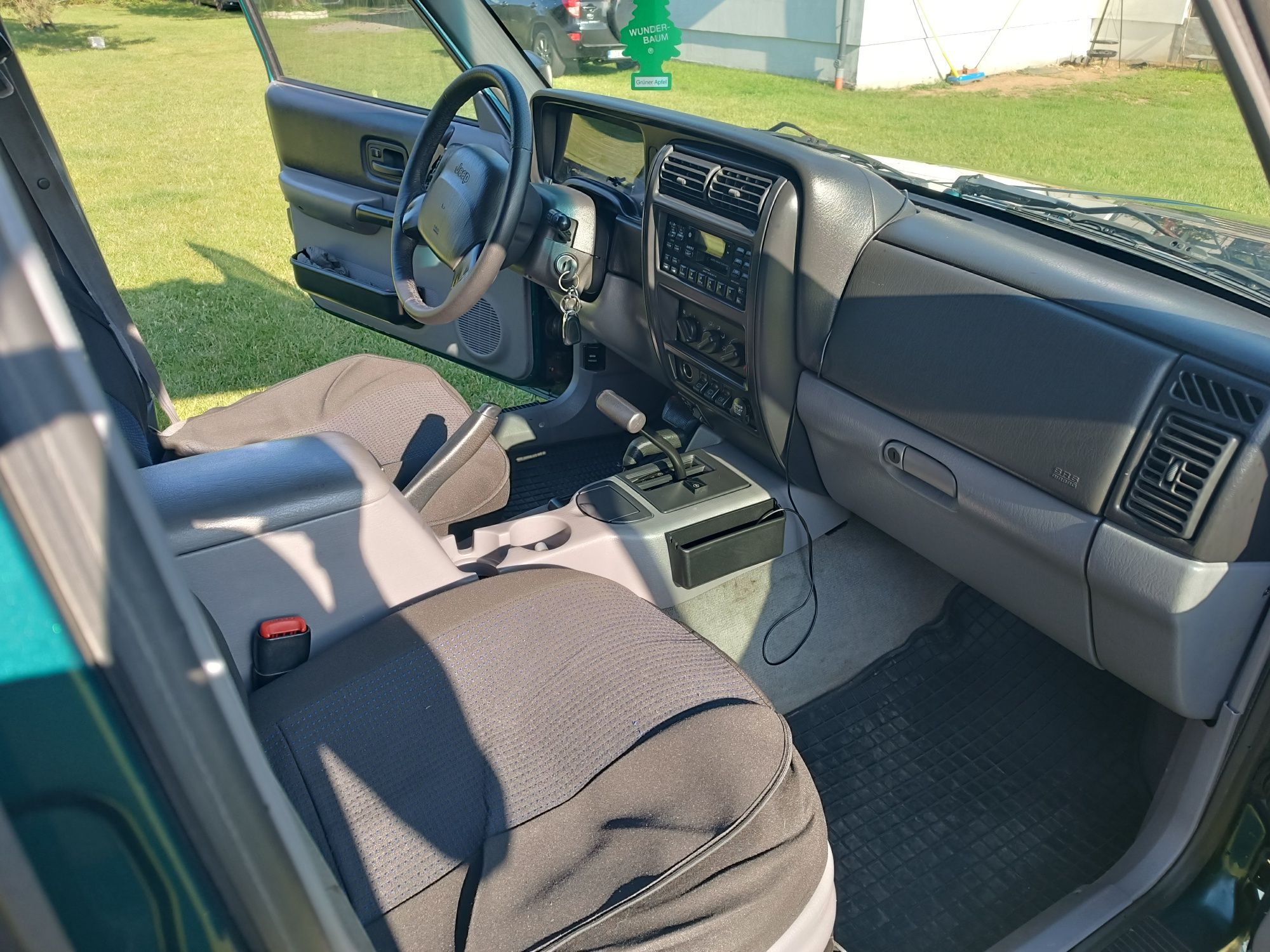 Jeep Cherokee XJ 4.0 lpg