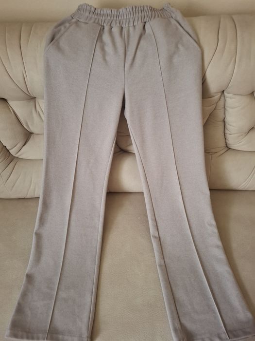 Брюки жіночі утеплені класичні М-L