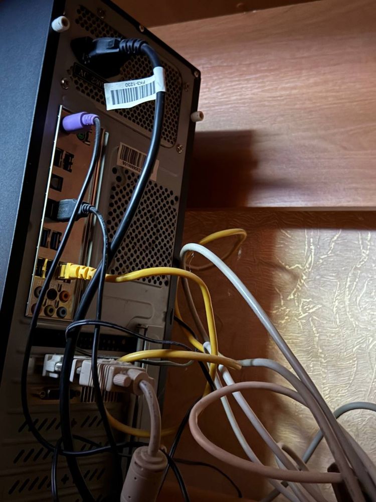 Системний блок AMD A8-3850 / 4 ГБ / HDD / Windows 7