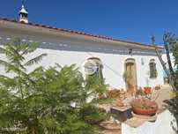 Moradia típica Algarvia T4 com piscina
