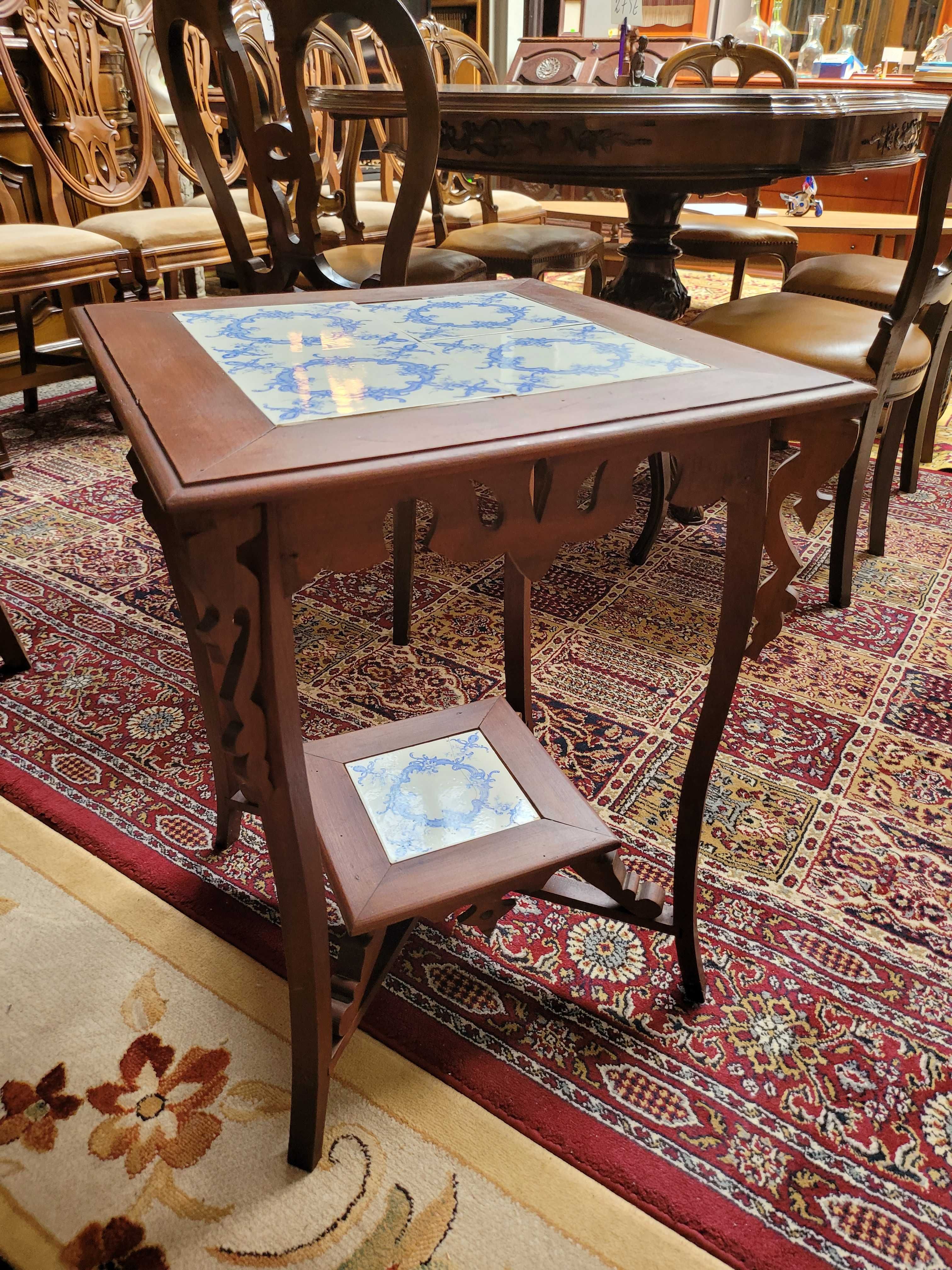 Mesa de centro em madeira com azulejo - óptimo estado