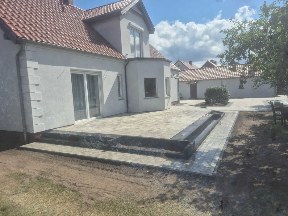 Elewacje,układanie kostki brukowej