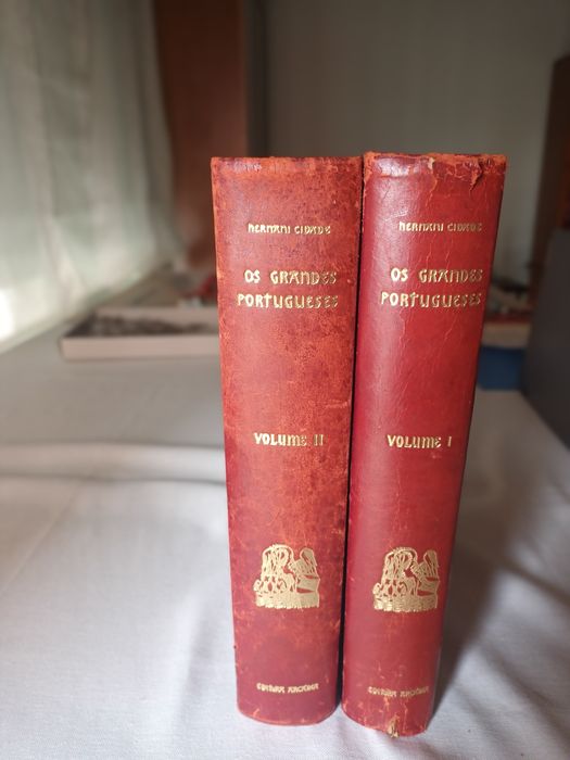 2 volumes escritos sob a direção de Hernani Cidade