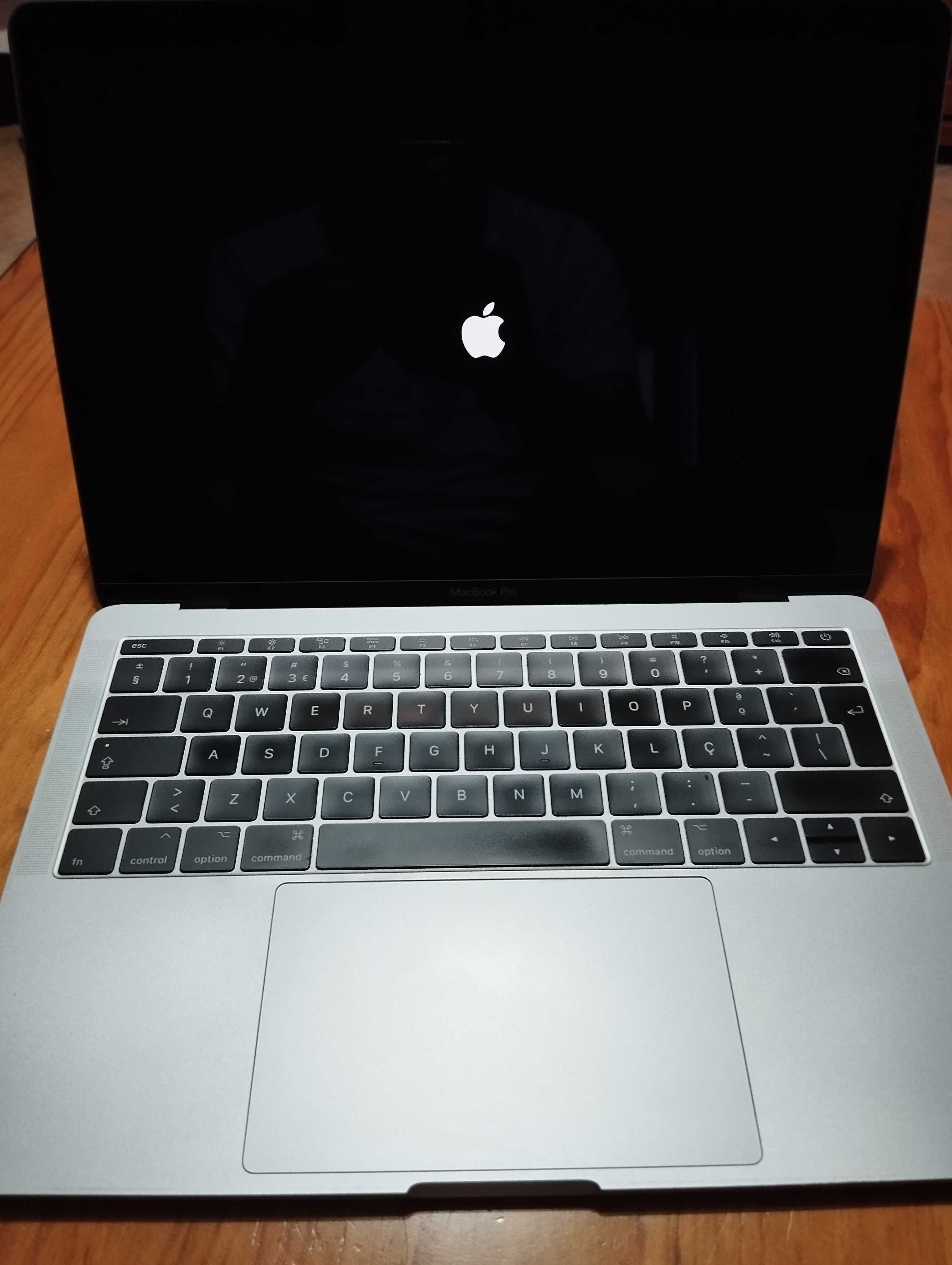 Computador portátil Apple Macbook Pro 2017 i5