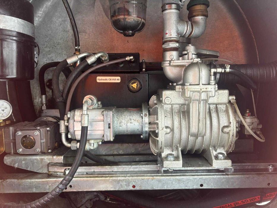 Samochód asenizacyjny Iveco