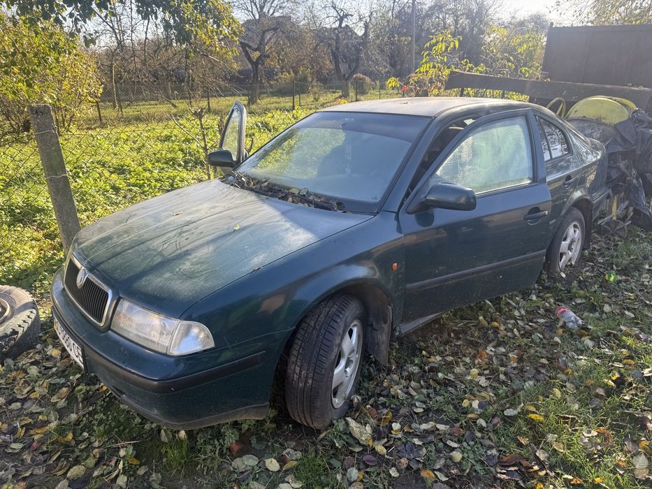 Продам Skoda octavia 1.6 1998