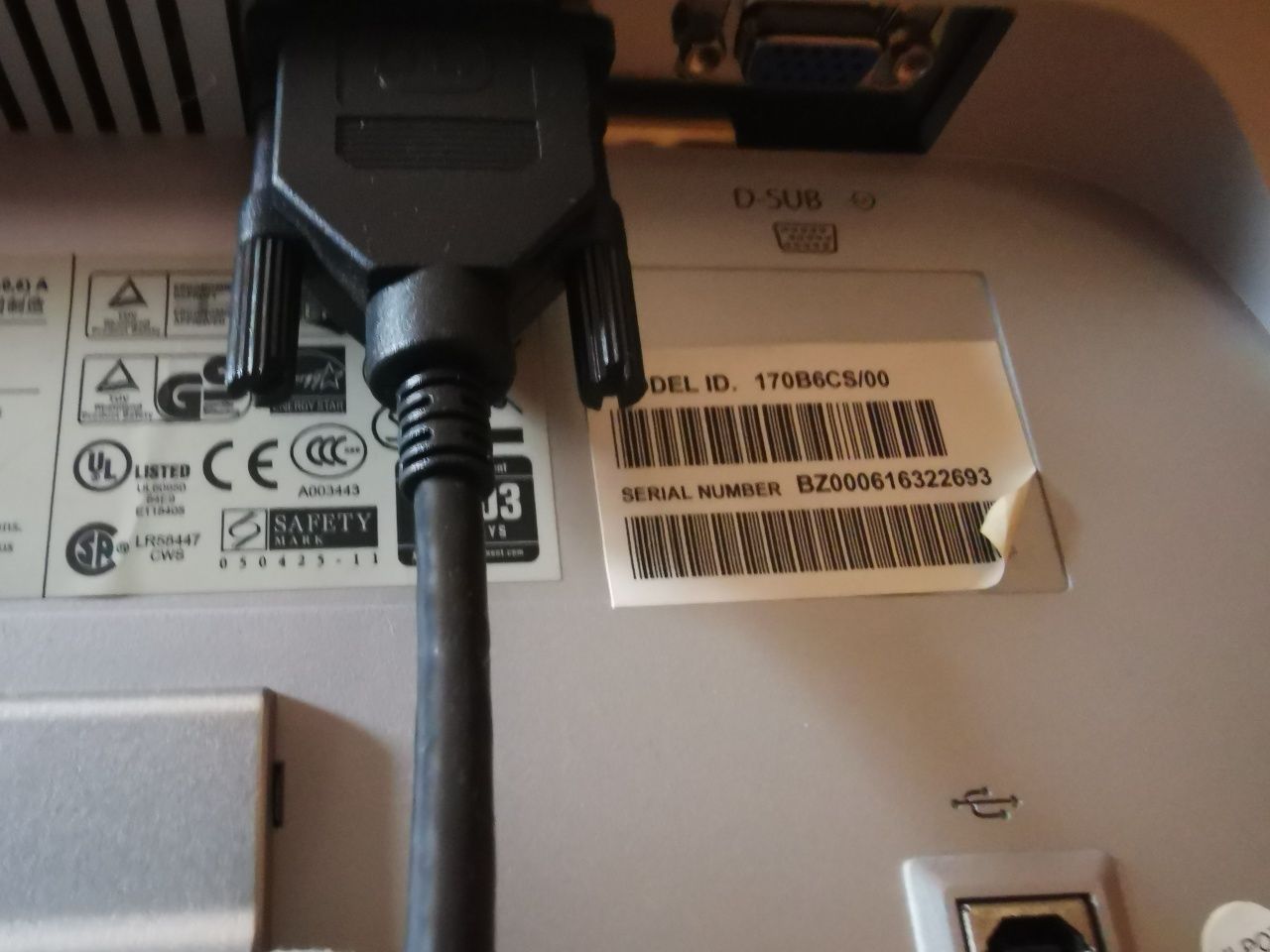 Monitor Philips 17 cali