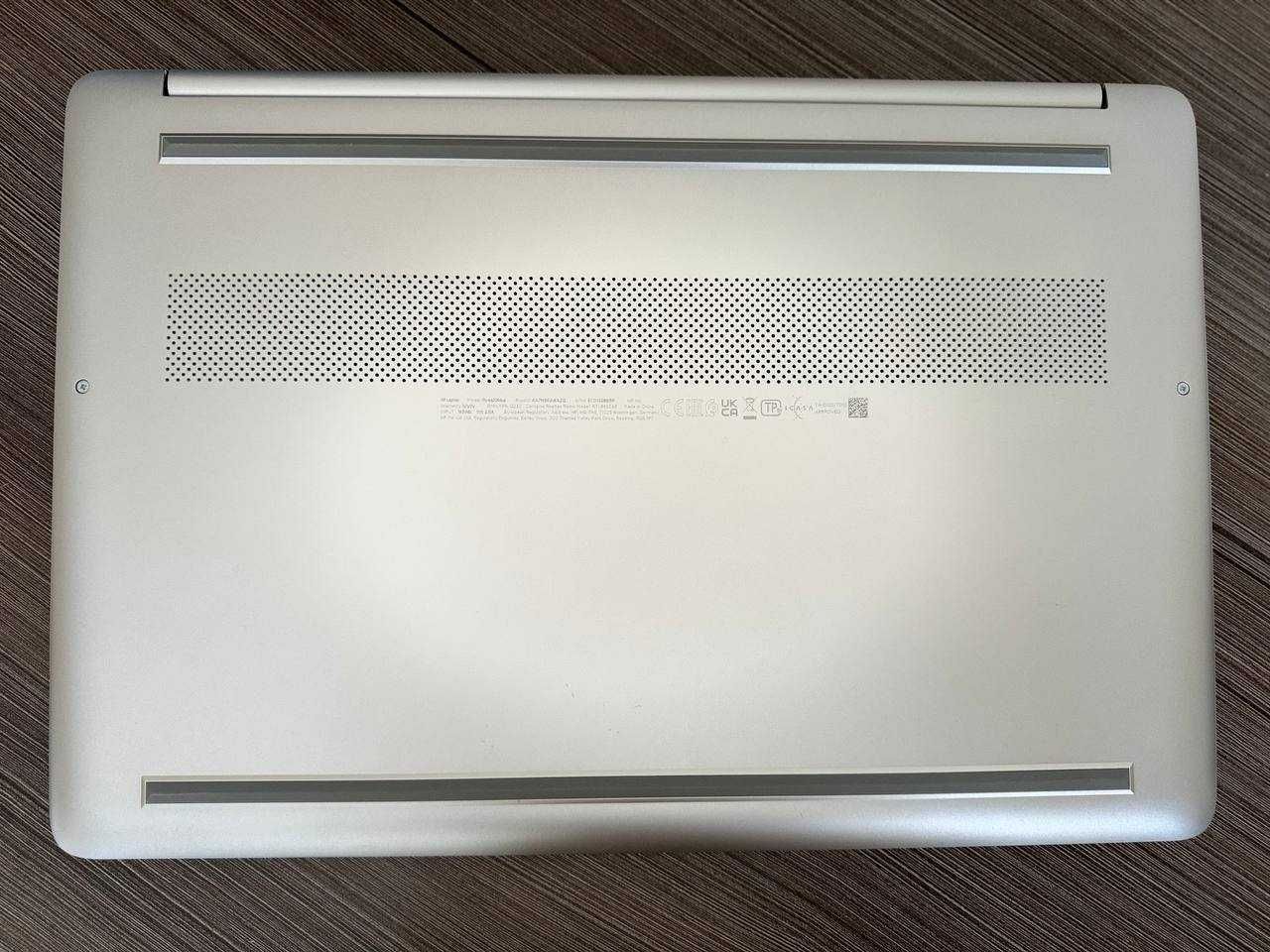 HP Laptop 15s-eq2xxx/ 15.6" FullHD/ Ryzen 5 5500U 6 ядра/ 8/256 GB