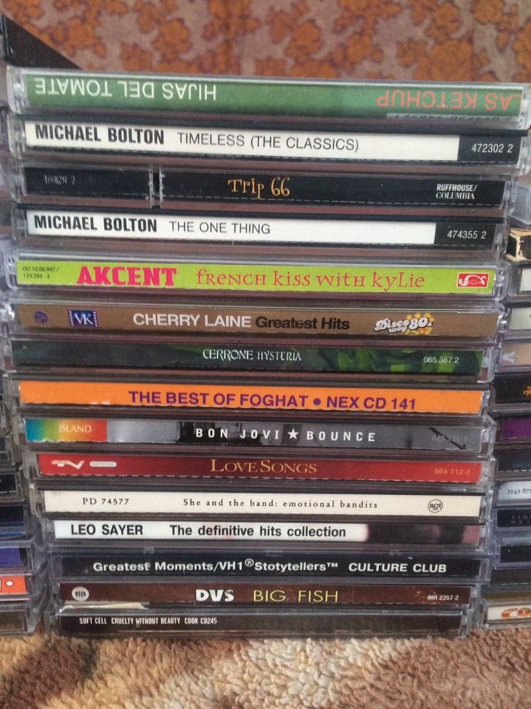 Продам Cd audio диски с музыкой.