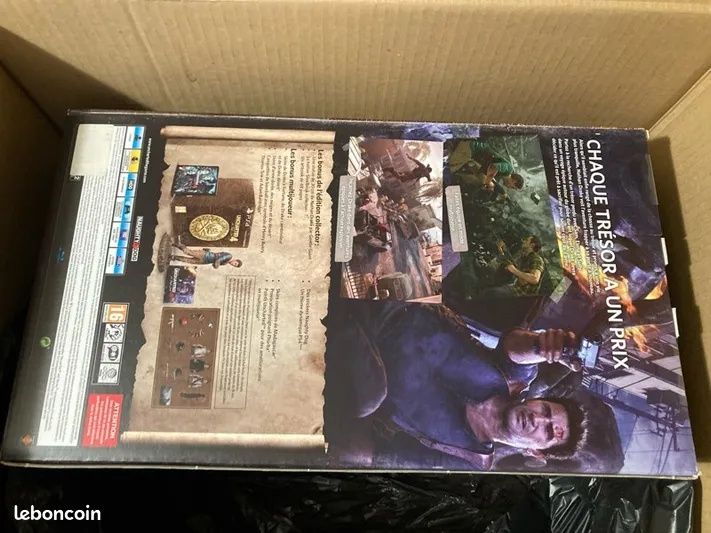 Uncharted 4 Collector's Box