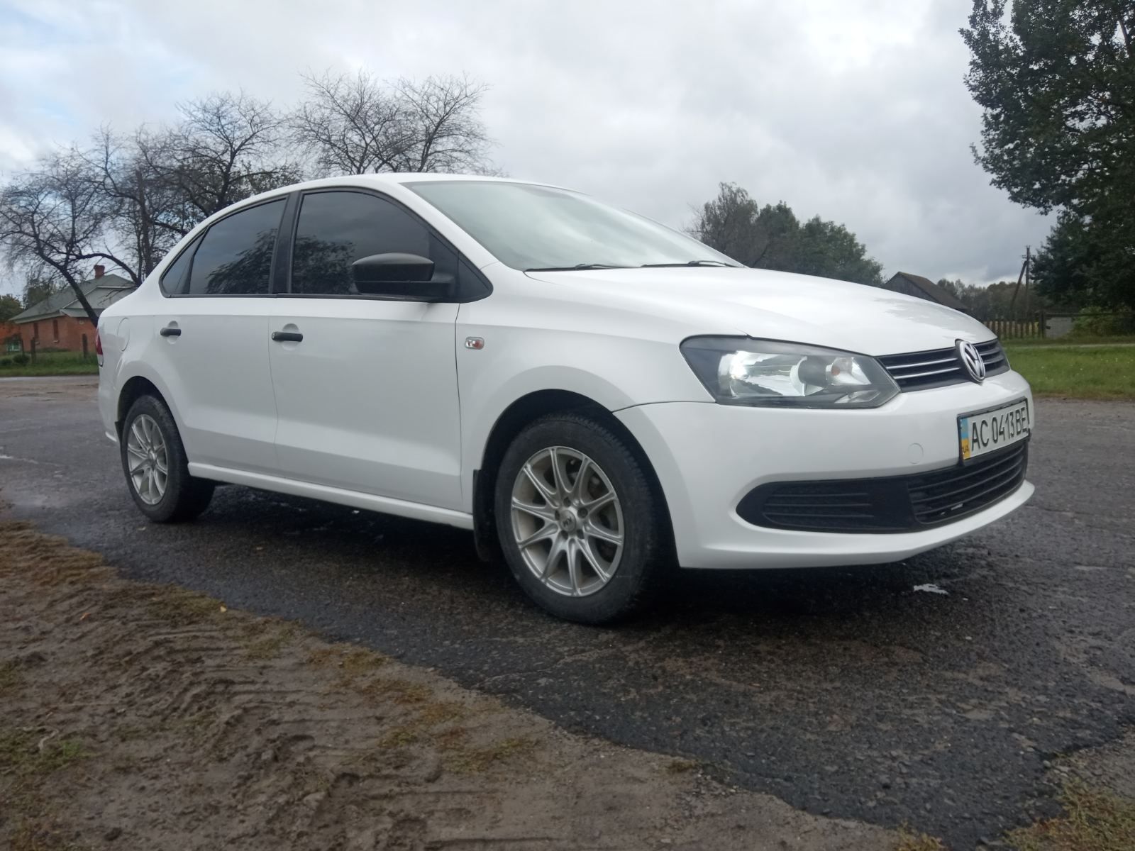 Продам volkswagen polo sedan