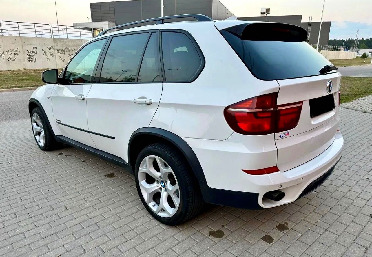 BMW 528і 2.0 2012г X5 INDIVIDUAL KLIMA свіжий