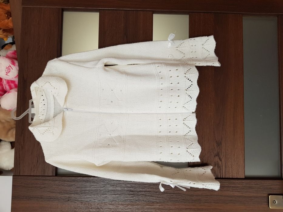 Sweterek ażurowy dziecięcy