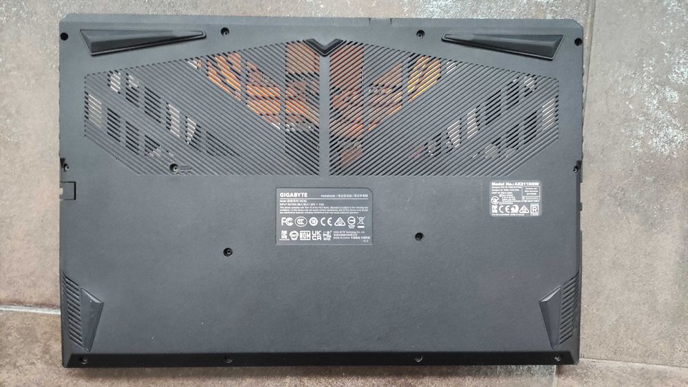 Gigabyte G5 GE | i5-12500H | RTX 3050 | 16GB RAM | 512GB SSD | 144Гц