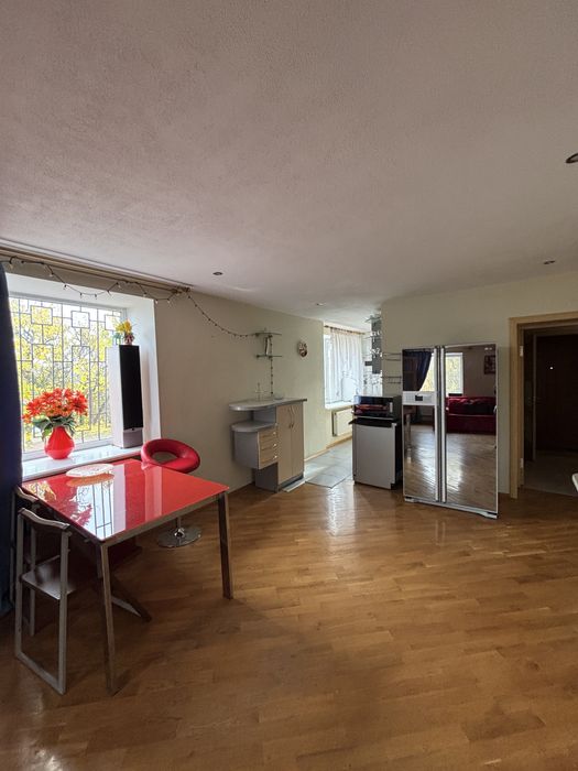 Сдам 3-этажный дом на берегу Днепра