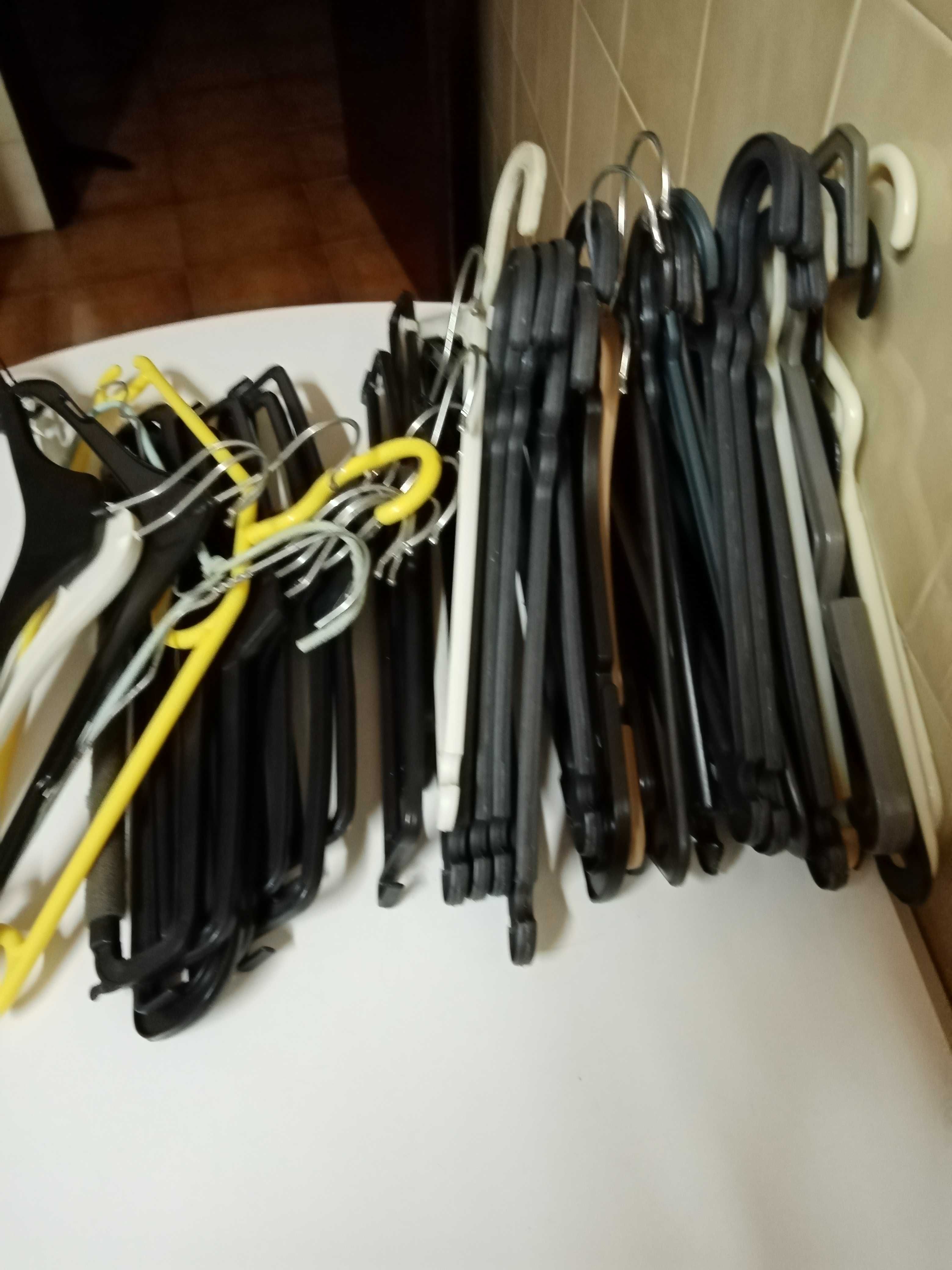 Cabides Para Roupa
