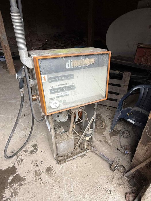 Dystrybutor do paliwa, sprawny