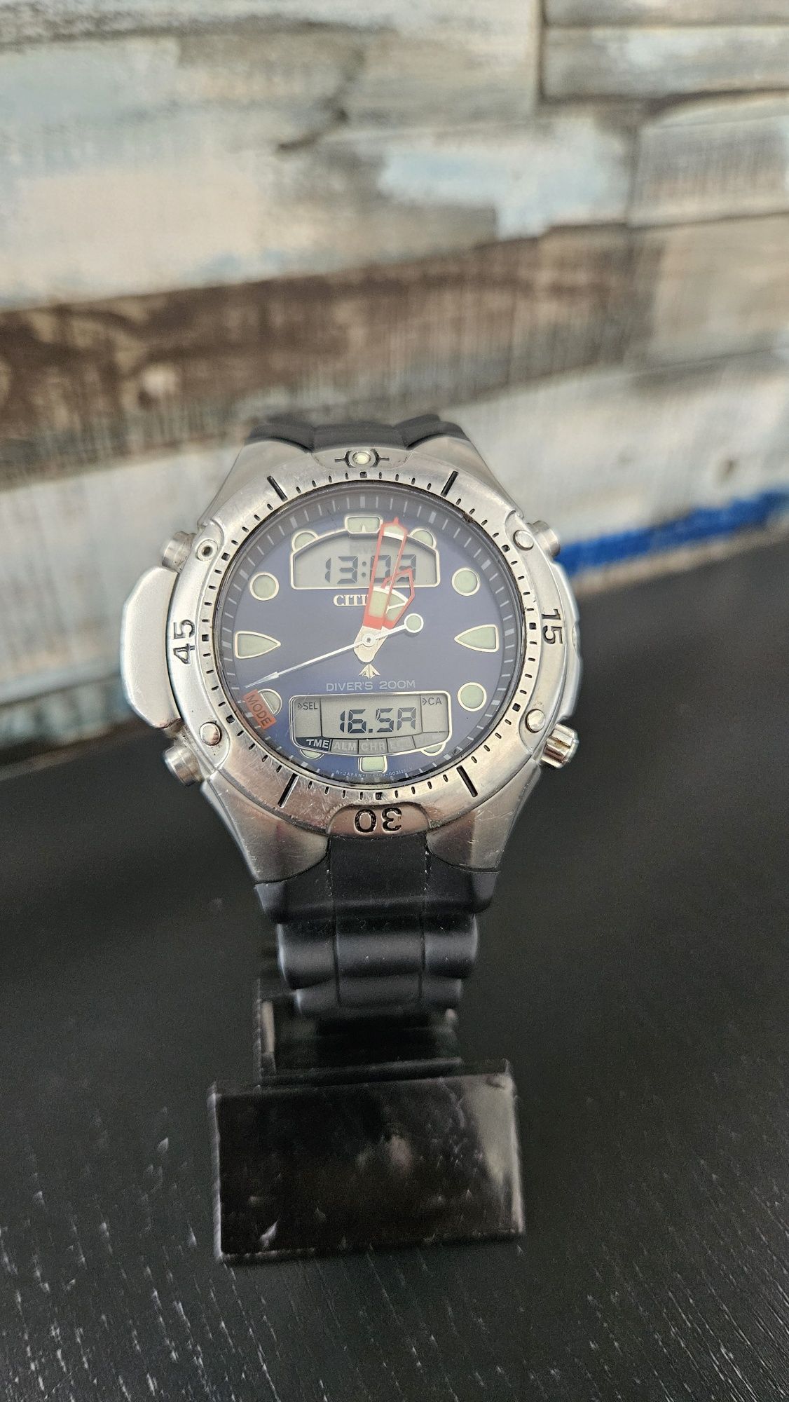 Citizen JP1060 Aqualand Promaster – Clássico de Mergulho 
8
Disponível