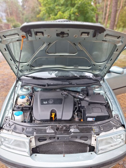 Шкода Октавія Тур 2010р 1.6 MPI