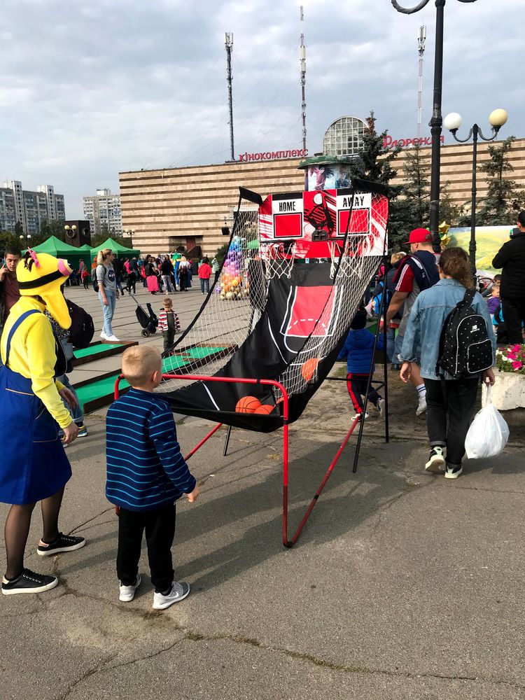 Батут аренда. Надувной батут .Горка .Аренда , прокат аттракционов Киев